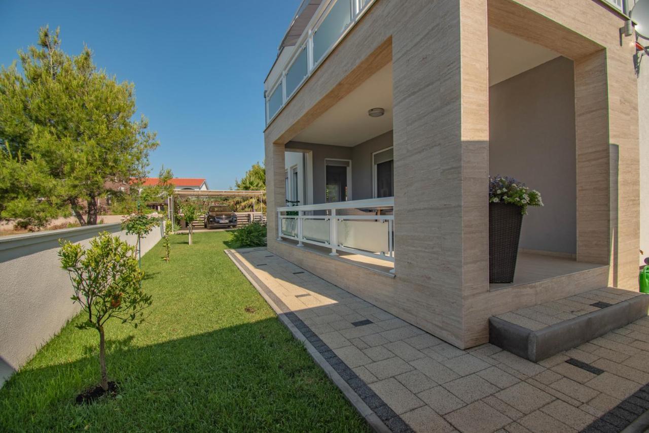 Villa Wiena Vir Exterior foto