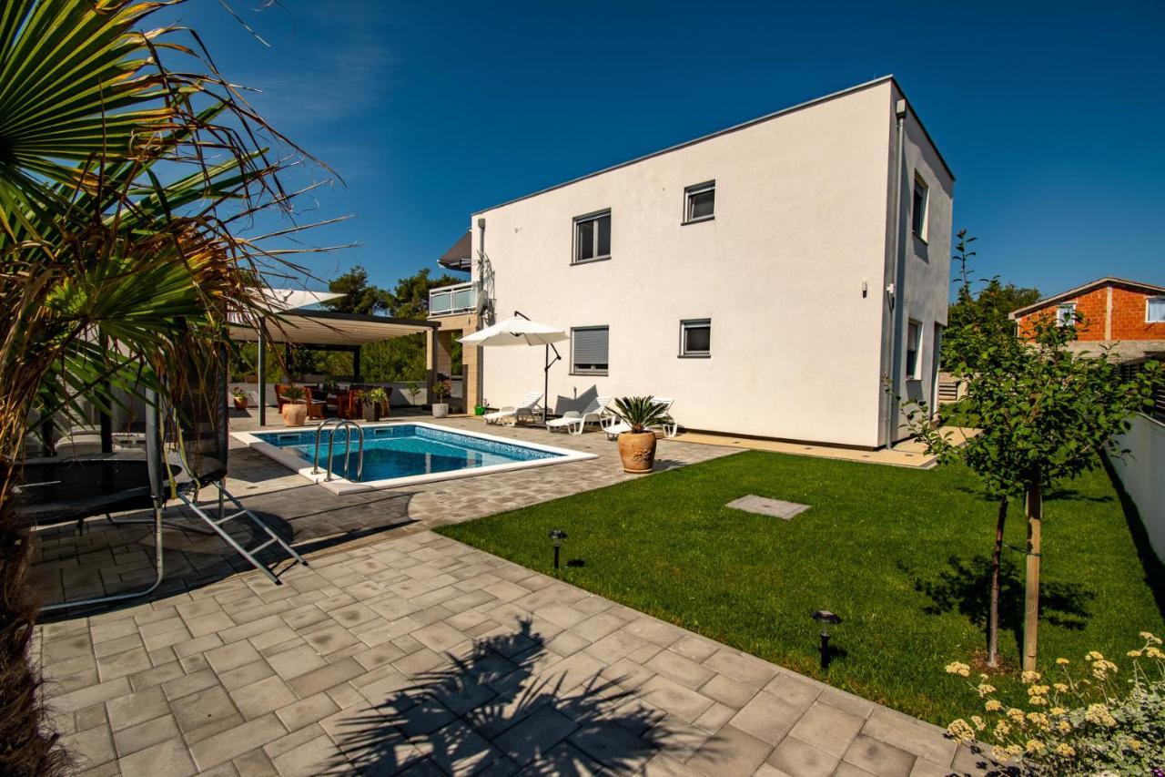 Villa Wiena Vir Exterior foto